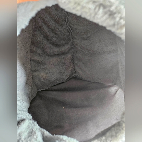 NWOT KITTY BED GREY - Picture 8 of 10